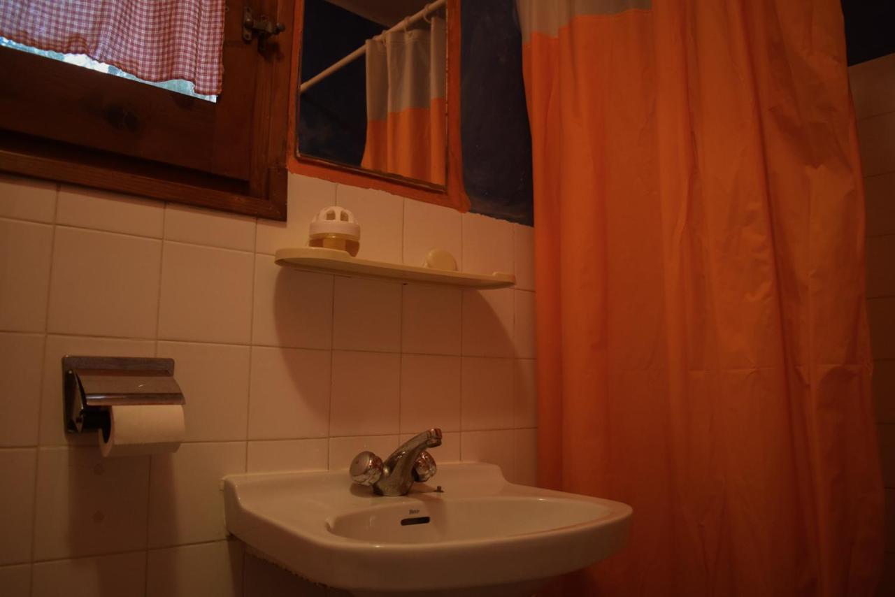 La Casa De Las Burbujas Azules Caspe Exteriér fotografie